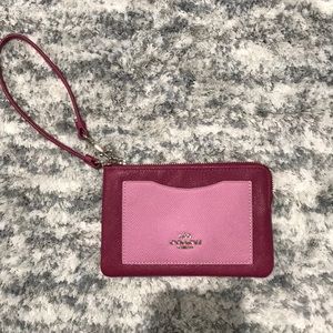 NWOT Coach Wristlet